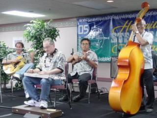Jeff at the Hawaiian Steel Guitar Association's Joliet Convention